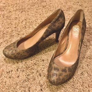 Vince Camuto Zella Cheetah Sparkle Pumps Size 9B